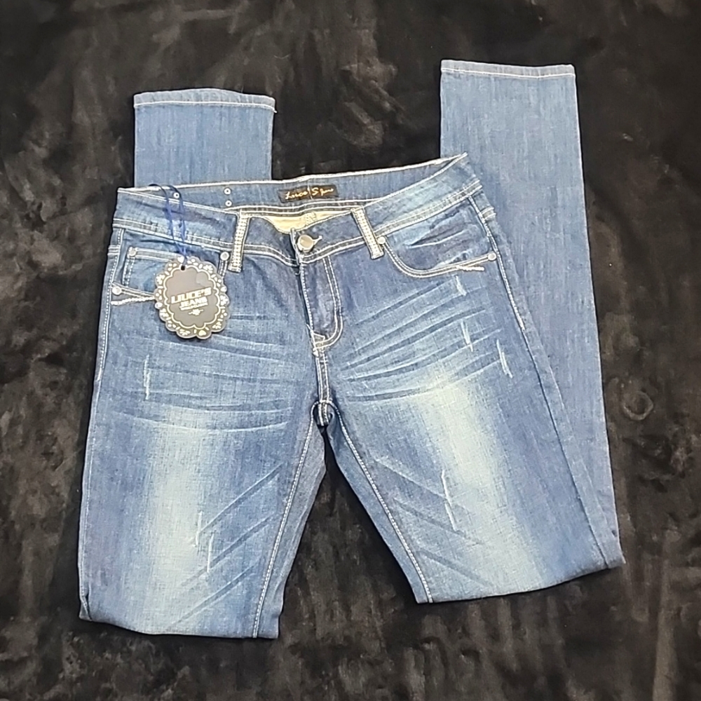 Women's Rhinestone Detail Jeans 9